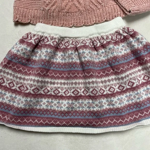 Winter sweater and skirt for girls - Picture 2 of 5